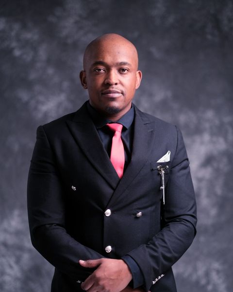 Portrait of Tshepo Mogala, Facilitator